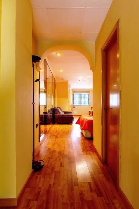 Estudio Para Parejas Con Wifi En La Playa Valencia Rom bilde