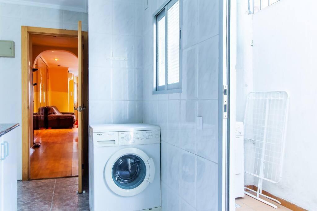 Estudio Para Parejas Con Wifi En La Playa Valencia Rom bilde