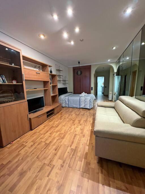 Estudio Para Parejas Con Wifi En La Playa Valencia Rom bilde